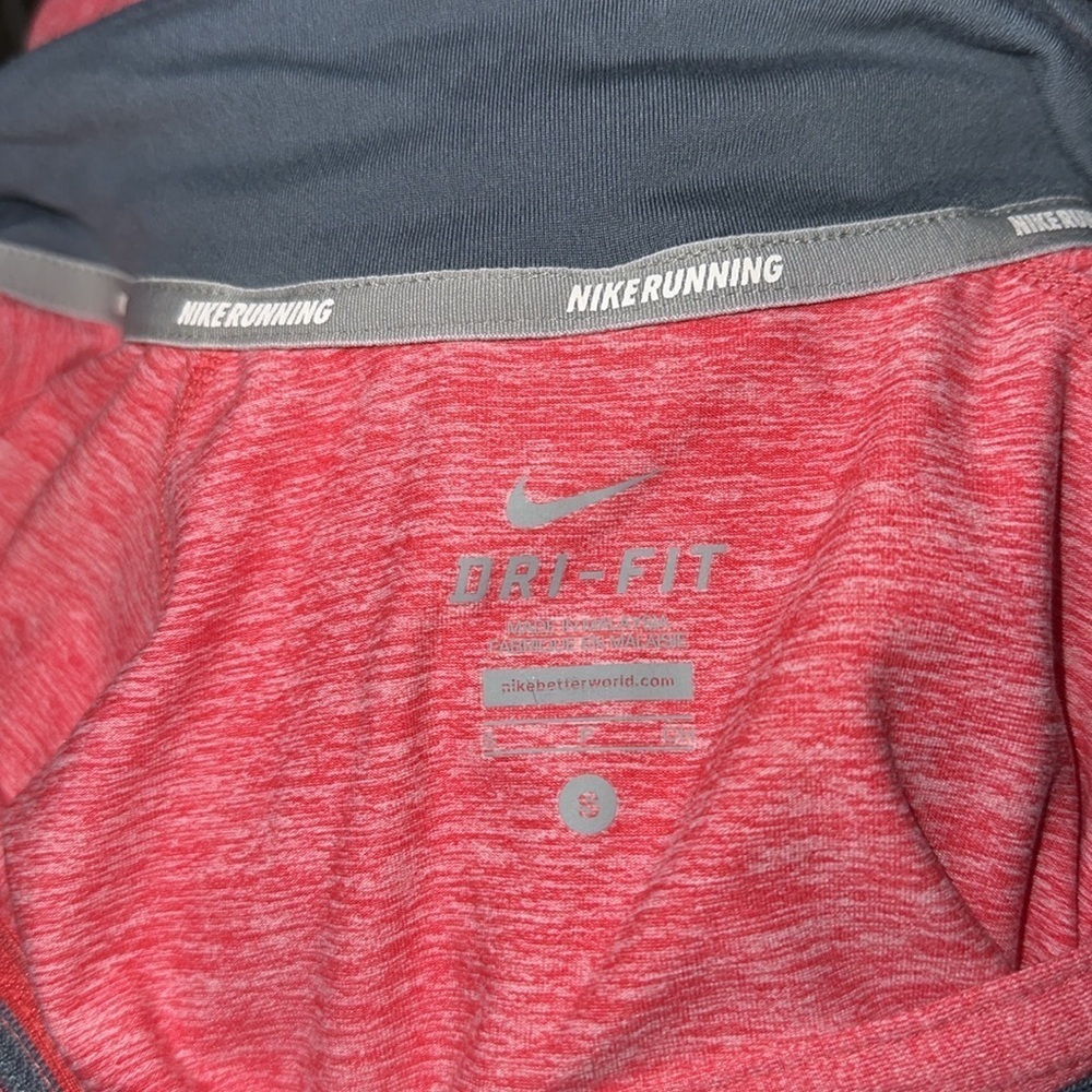 Nike Women's Swift Element UV 1/4-Zip long sleeve Running Top size S - Picture 13 of 13